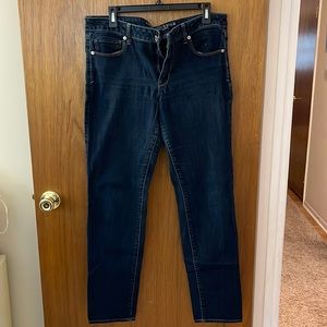 American Eagle Outfitters Skinny Super Stretch 14L. Like new